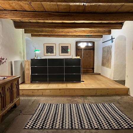 Hotel Chasa Chalavaina Мюстаир Экстерьер фото