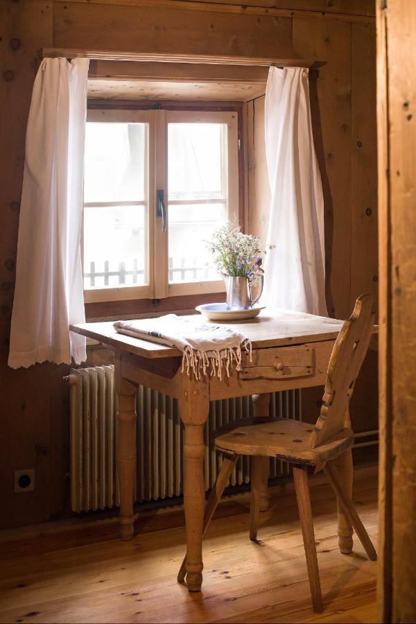 Hotel Chasa Chalavaina Мюстаир Экстерьер фото